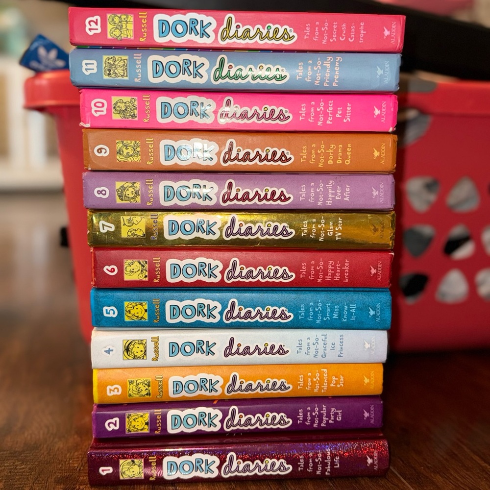 Dork Diaries Book Set